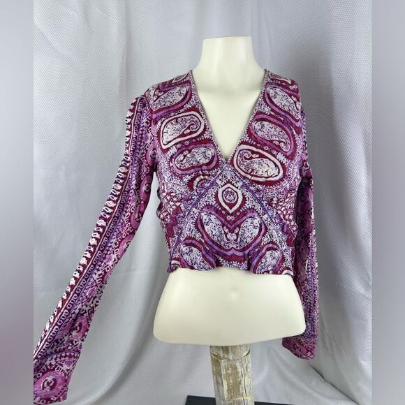 Free People Womens Red Wild Patterned Paisley Print V-Neck Crop Blouse Top XS - Picture 2 of 12